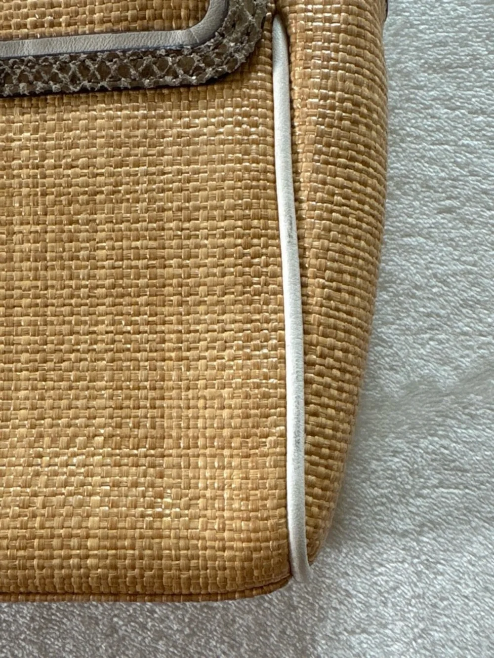 Coach Straw Woven Wristlet Clutch White Leather Snakeskin Trim Purse F50929